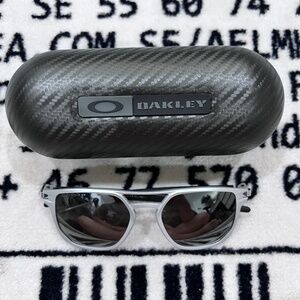 Oakley Latch Alpha Prizm Polarized Silver Mirror Lens Die-Cast Aluminum Frame